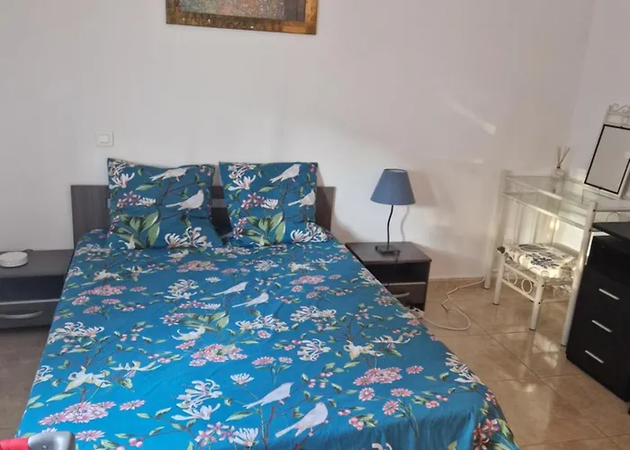 Villa Avec Piscine Climatisation Et Parking