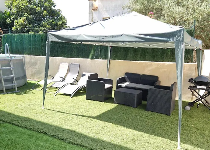 Villa Avec Piscine Climatisation Et Parking