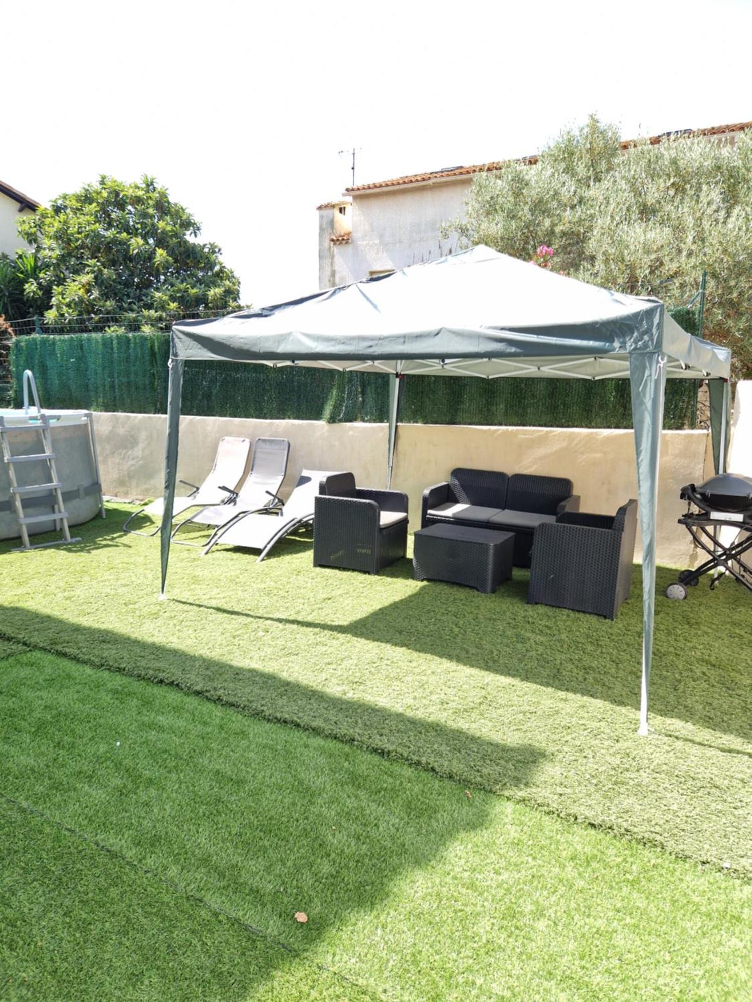 Avec Piscine Climatisation Et Parking
